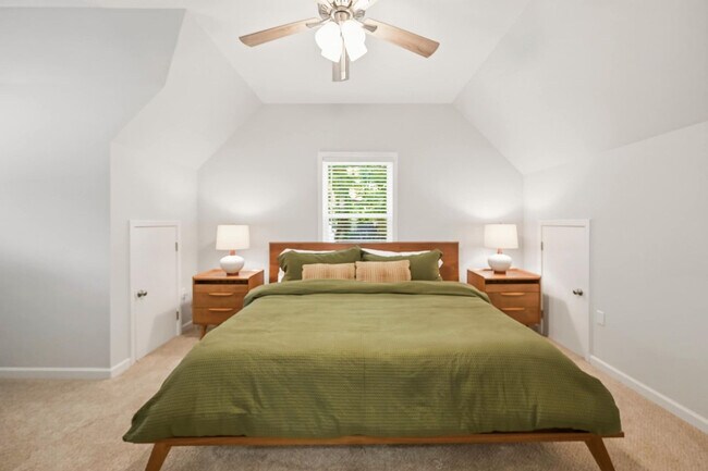 Building Photo - 138B Little River Run N