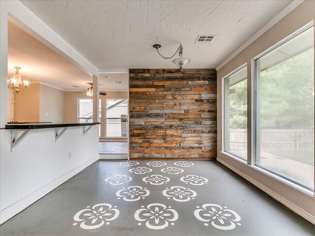 Building Photo - 6 Janeway Pl