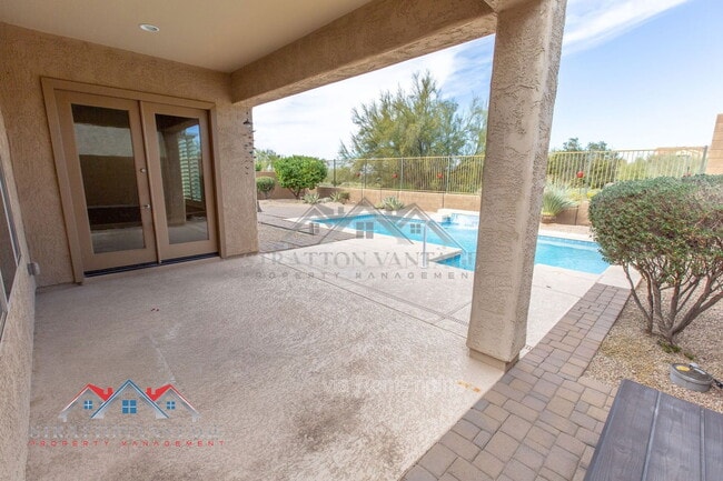 Building Photo - 5908 E Bramble Berry Ln