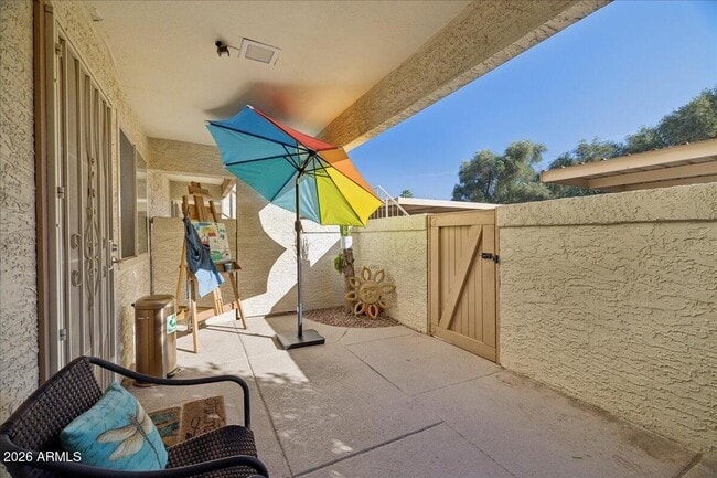 Building Photo - 4150 E Cactus Rd