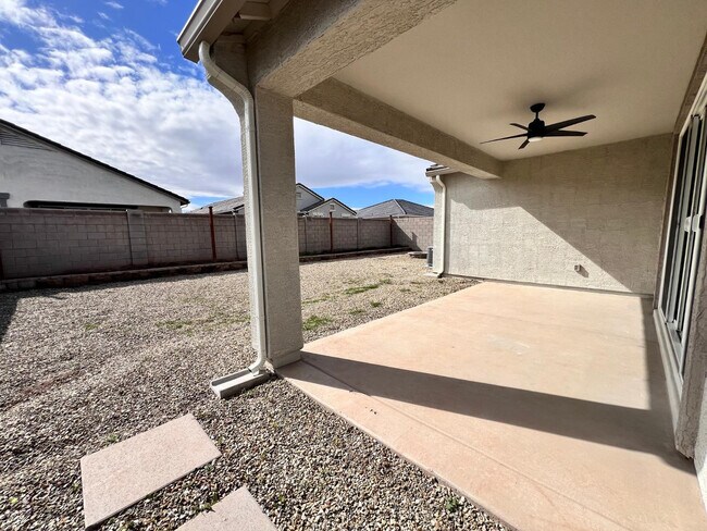 Building Photo - 37805 W San Alvarez Ave