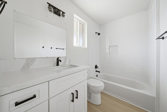 Building Photo - 1172 N Shattuck St