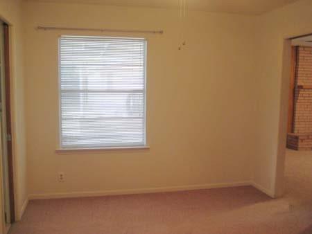 Building Photo - 1500 W Baldridge St