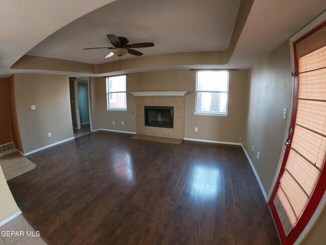 Building Photo - 14201 Pacific Point Dr