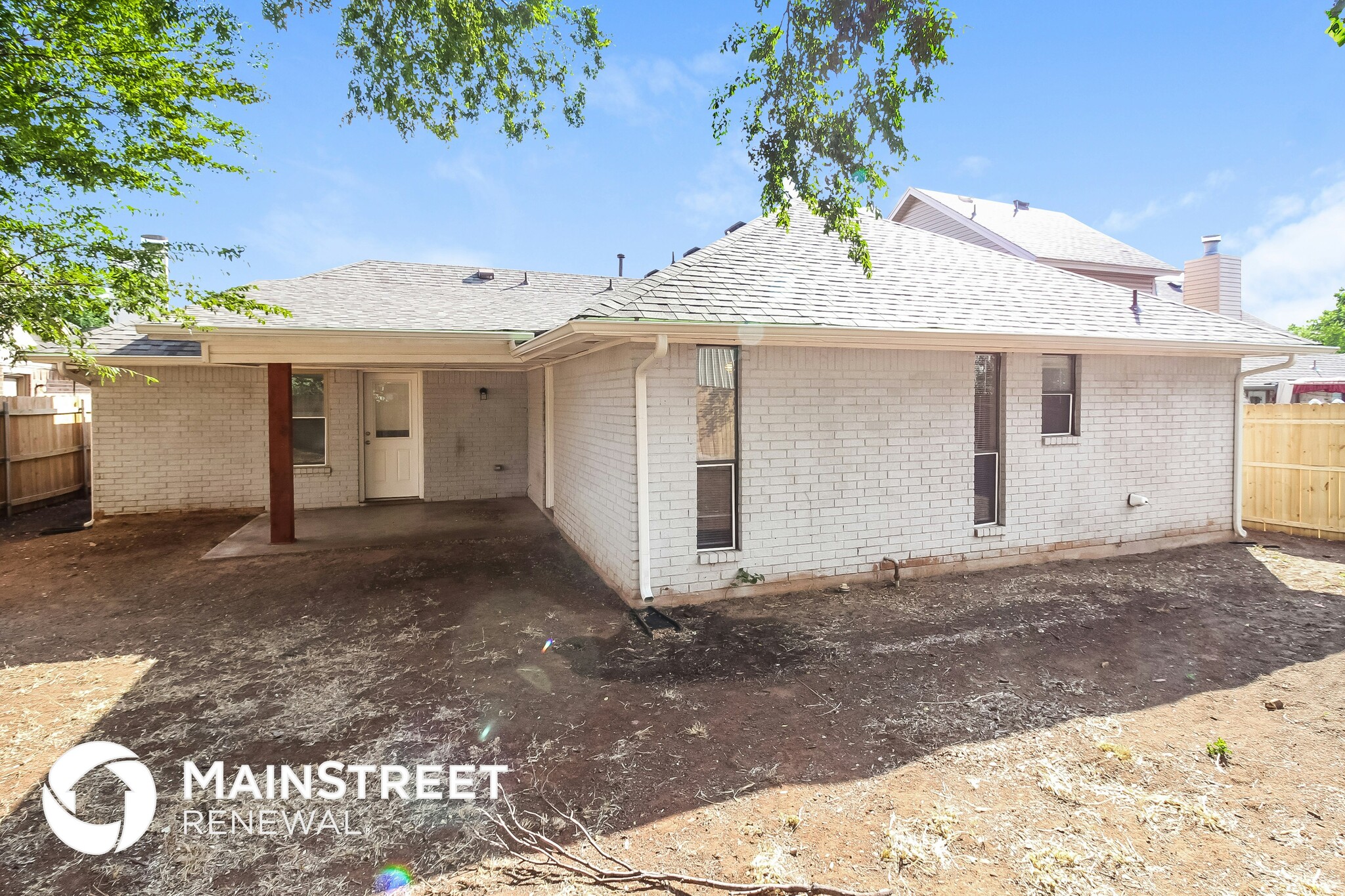 Building Photo - 9129 Apple Dr