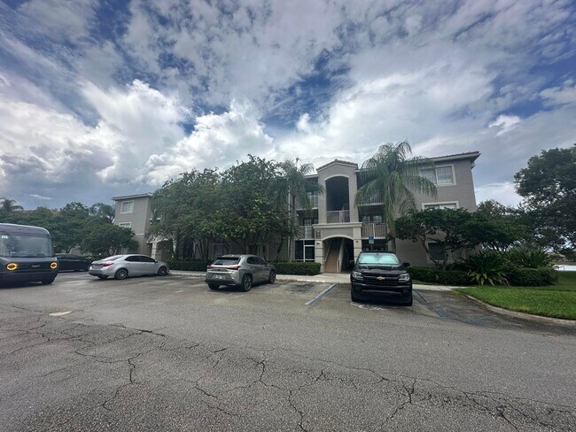 Building Photo - 5001 Wiles Rd