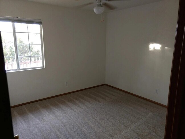 Building Photo - 11125 Smoke Tree Rd