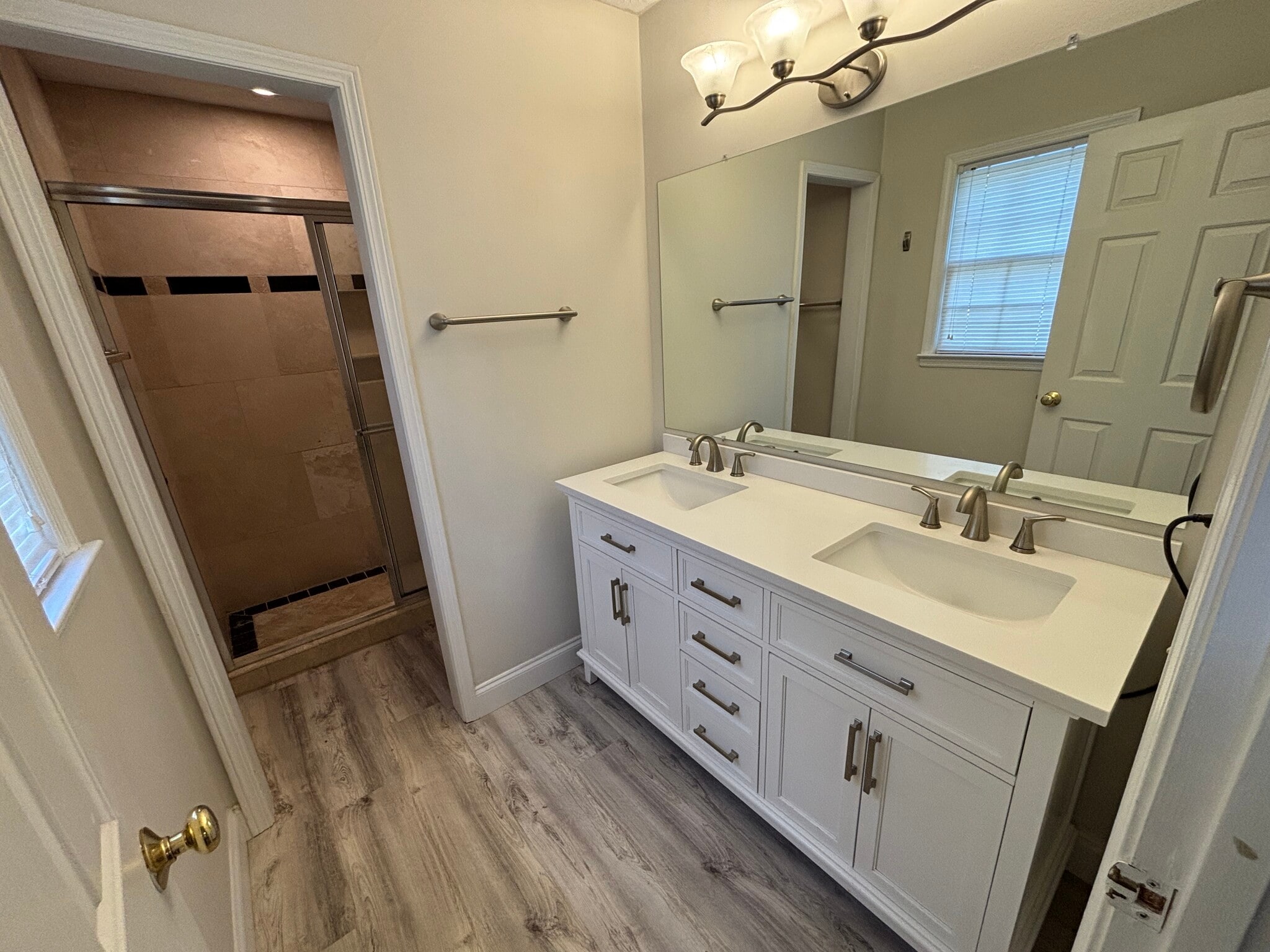 Master Bathroom - 1925 Mayfield Rd