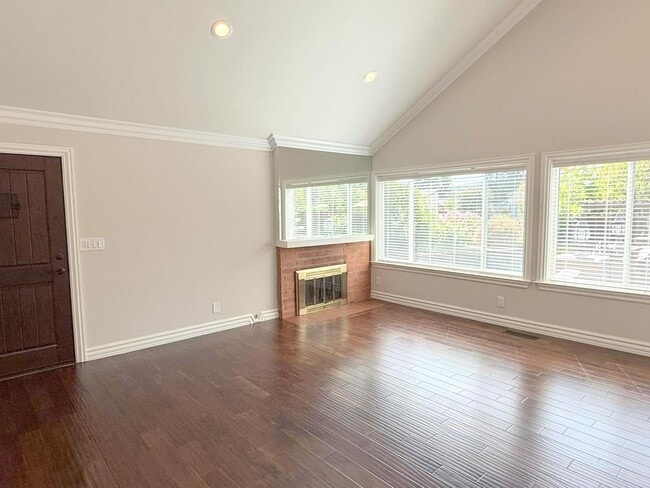 Building Photo - NEW PRICE ! Highly upgraded ! Two Story Ho...