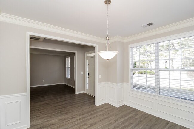 Building Photo - 5639 Waldens Farm Dr