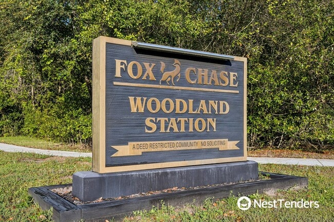 Building Photo - Great Location Near St. Johns Town Center!