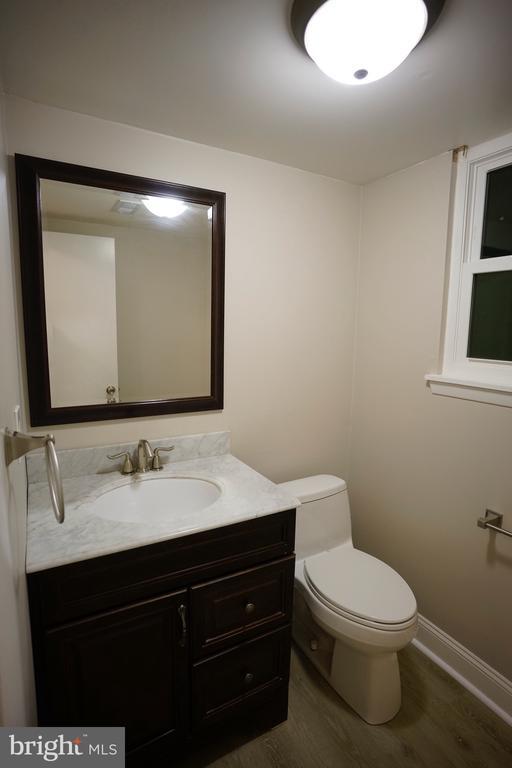 Building Photo - 6317 Early Glow Ct