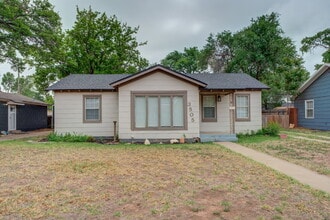 Building Photo - Wonderful updated home! 3/1!