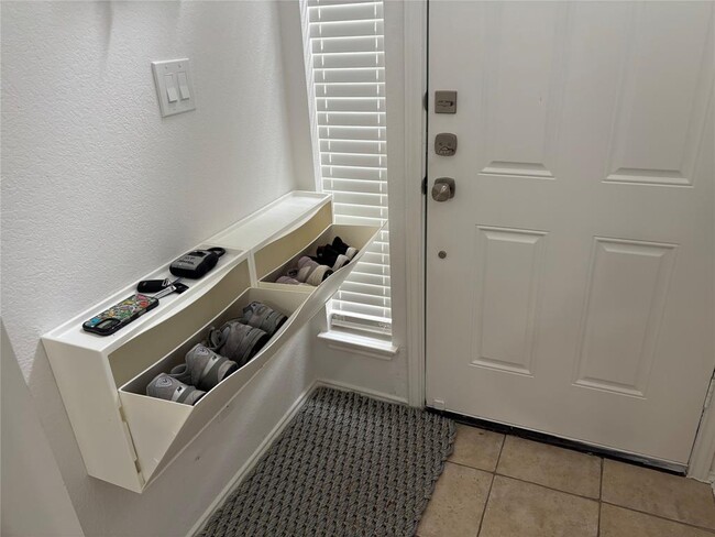 Building Photo - 8402 Priest River Dr