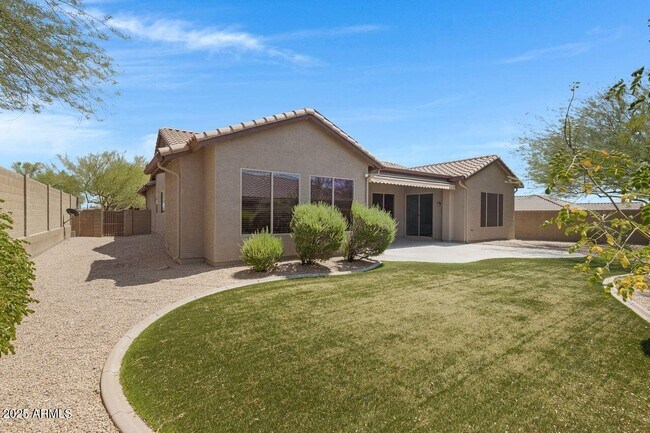 Building Photo - 2268 W River Rock Trail