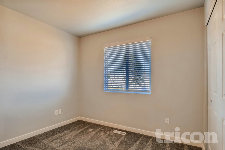 Building Photo - 2625 Alpine Ave