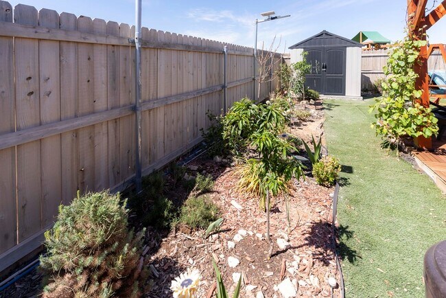 Building Photo - 7710 Purple Vitex Rd