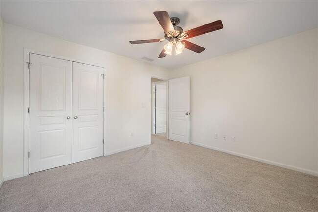 Building Photo - 3365 Tanager Ct