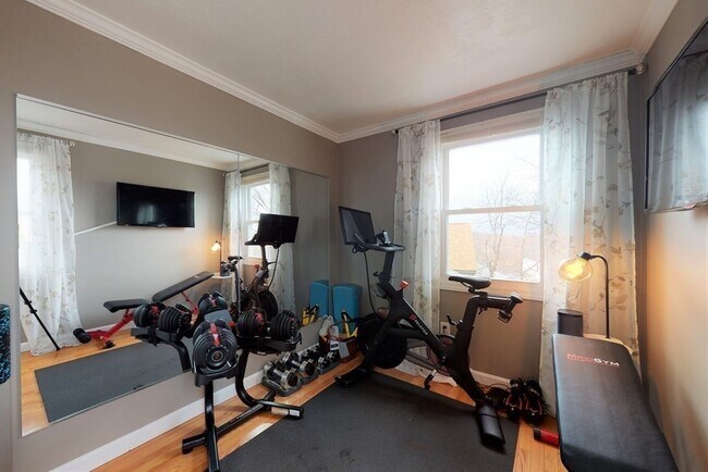 Building Photo - 37 Marivista Ave