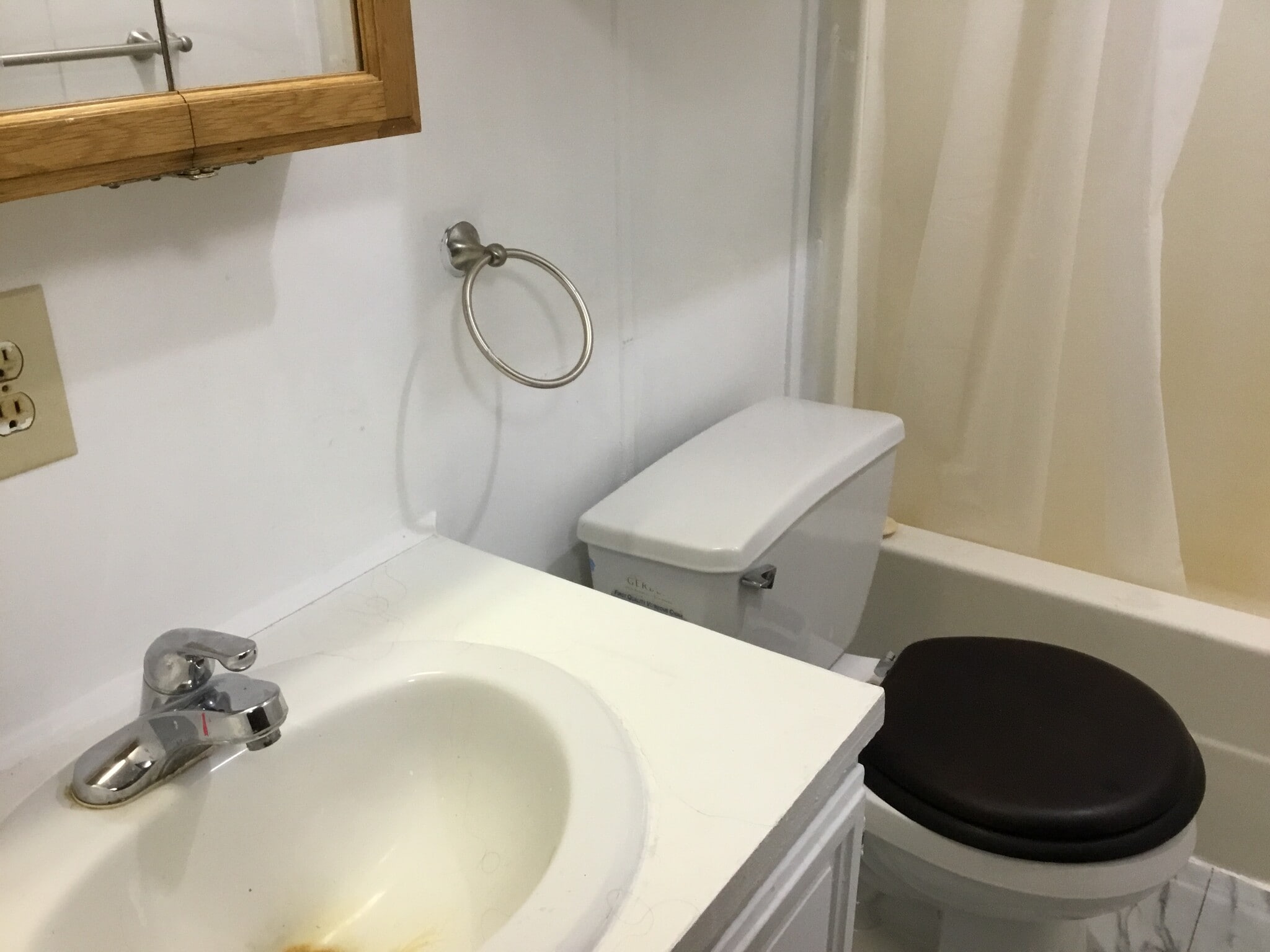 Building Photo - 5766 Sliker Hill Rd