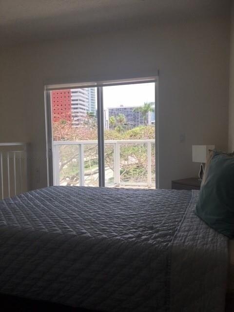 Building Photo - 1528 Brickell Ave