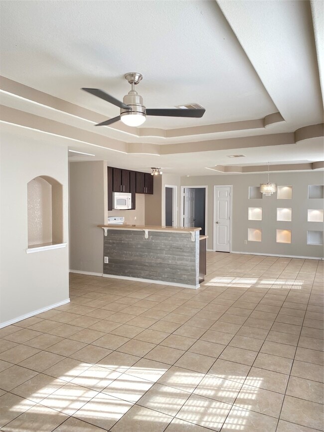 Building Photo - 6226 Cottage Pines Dr