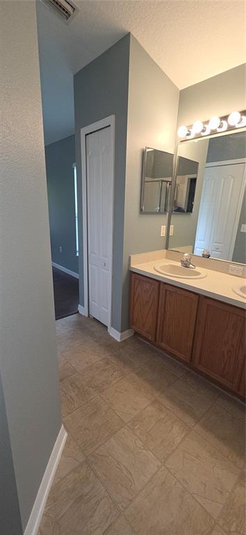 Building Photo - 18430 Red Willow Way