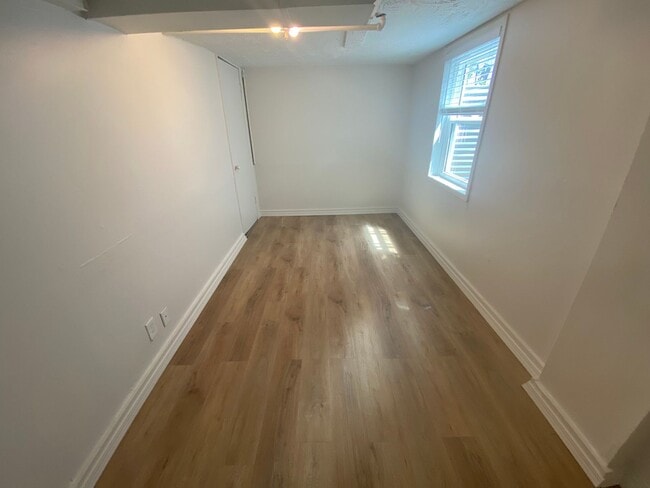 Building Photo - 2209 N 38th Ave