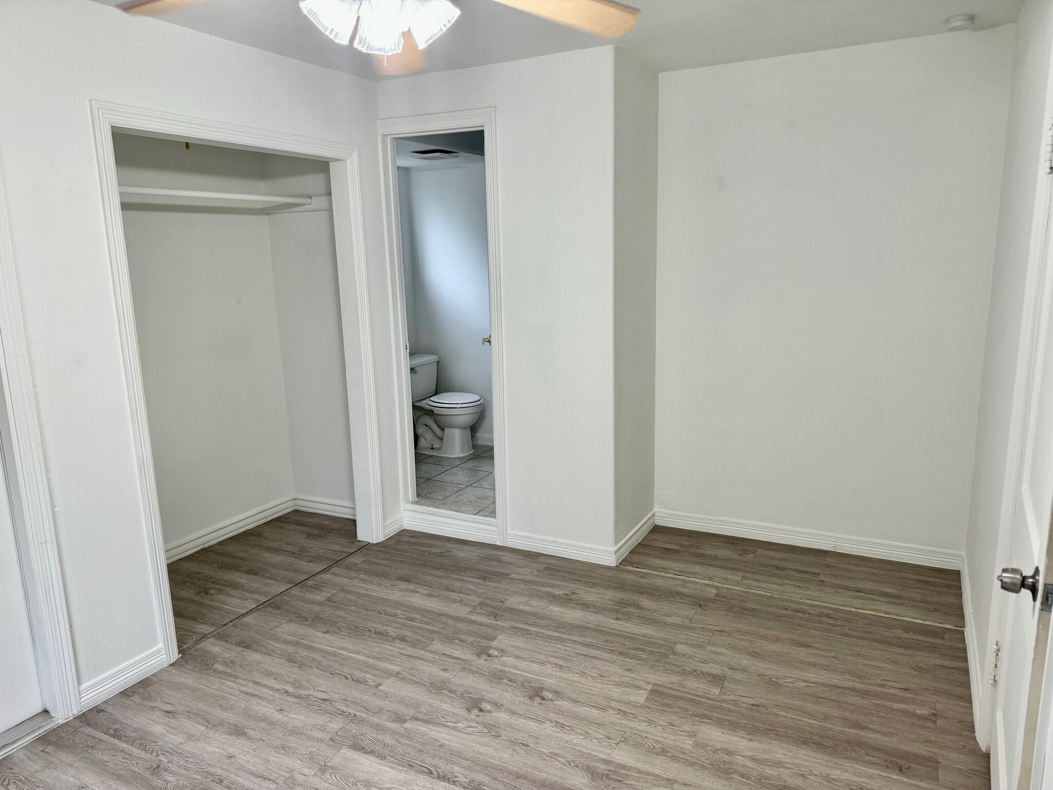 Bedroom 4 with separate access and full bath - 3914 Ella Blvd