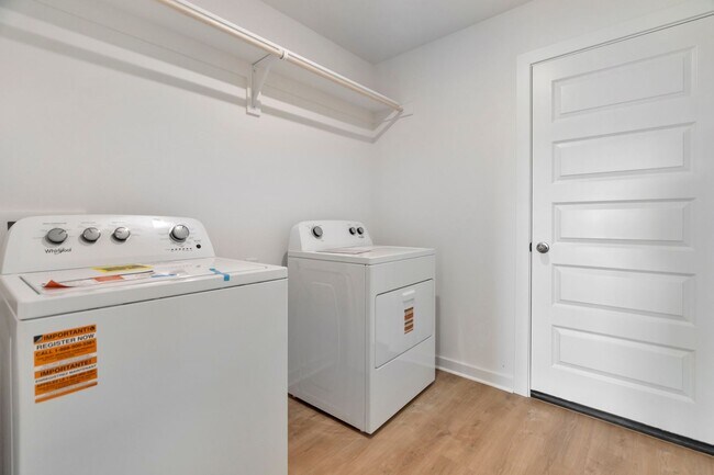 Building Photo - Brand-New 3 Bedroom Home in Prairie Grove! Move-in Ready!