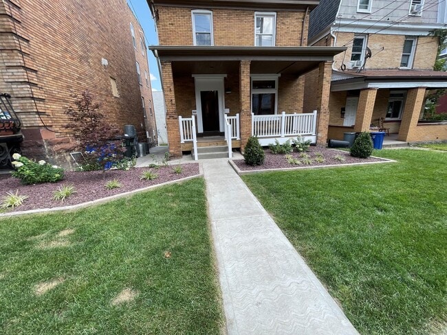 Building Photo - 350 Melwood Ave