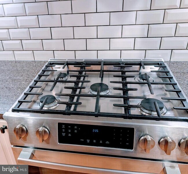 Building Photo - 8856 Youngsea Pl