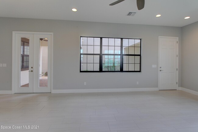 Building Photo - 6903 Vista Hermosa Dr