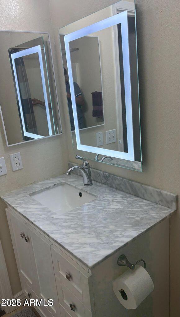 Building Photo - 1108 E Pinto Dr