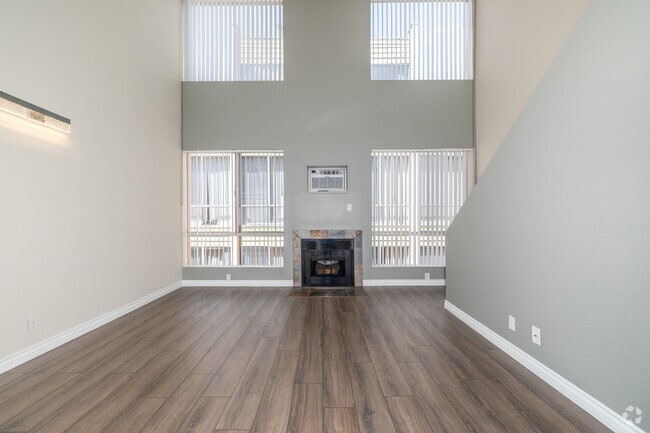 Interior Photo - Cherokee Courtyard Apartments