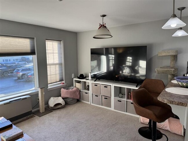 Building Photo - 18 Smithwheel Rd