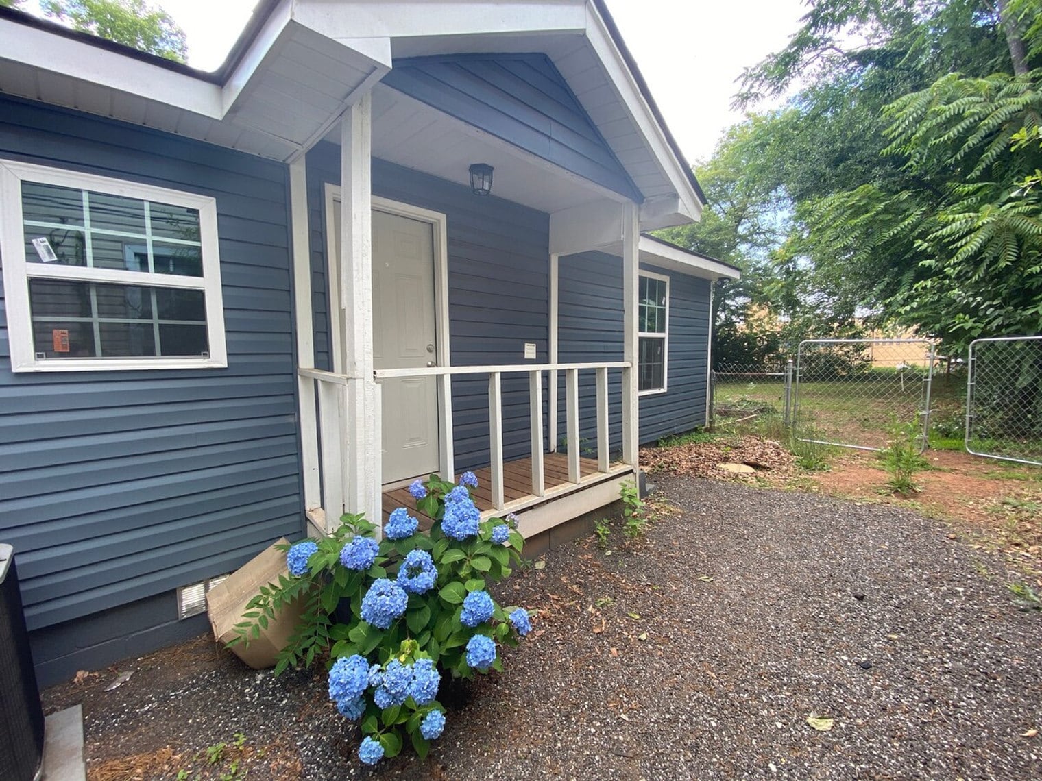 Building Photo - 214 McGarity St