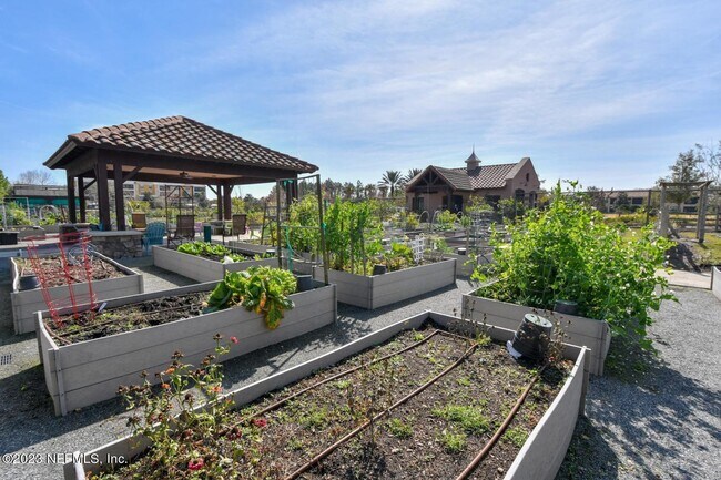 Building Photo - 265 Caspia Ln