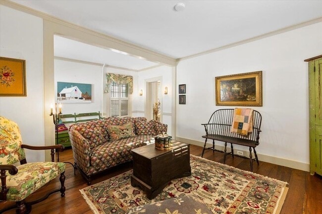 Building Photo - 3436 Main St