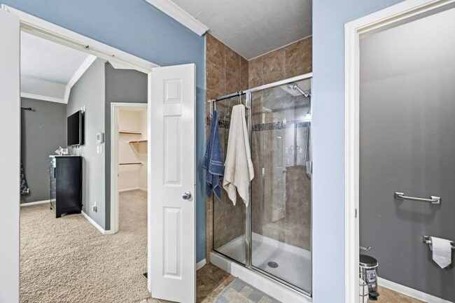Building Photo - 14403 Lakepointe Bend Ln