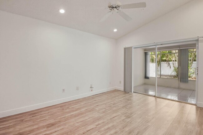 Building Photo - 13596 Weyburne Dr