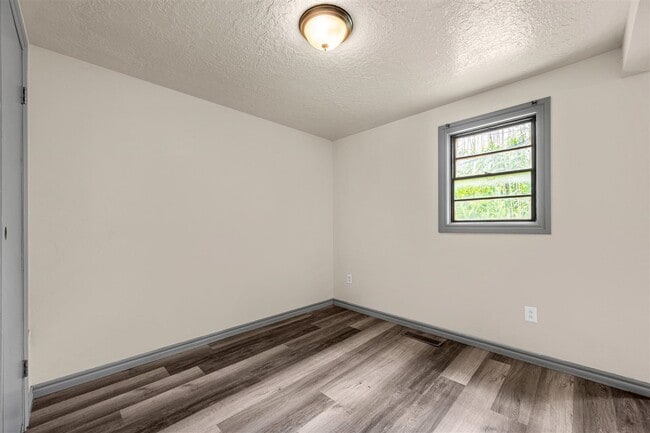 Building Photo - 508 SW 19th St