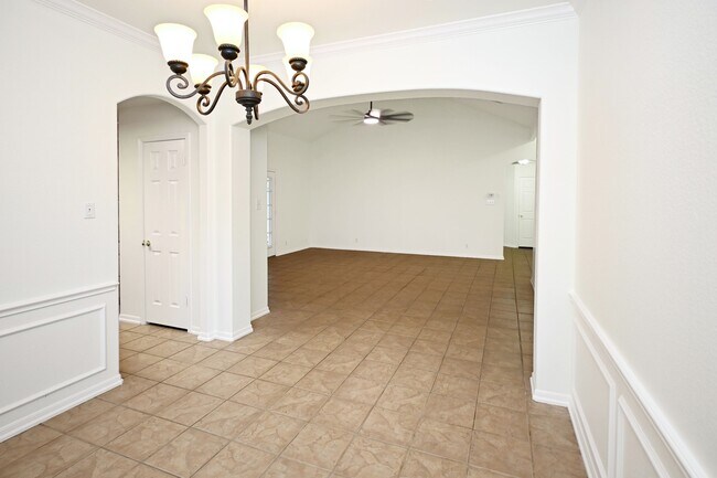Building Photo - 1131 River Rock