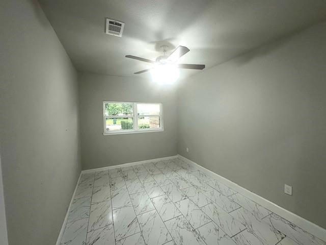 Building Photo - 9013 Lugary Dr