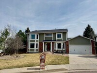 Building Photo - 5 Bedroom Home in Broadmoor Bluffs