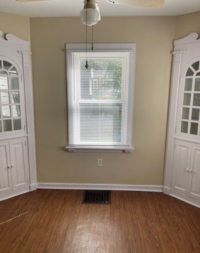 Building Photo - BELOW MARKET RENT!