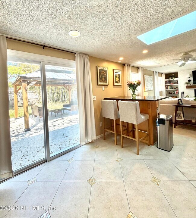 Building Photo - 25 Seatrout St