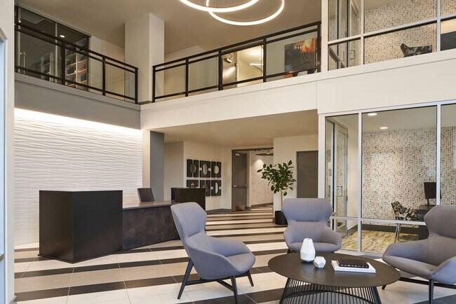 Building Photo - 516 Lea Ave