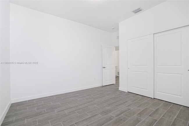 Building Photo - 19655 Barn Swallow Way