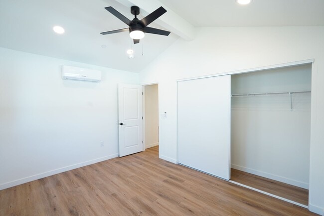 Building Photo - 4805 Charlotte Way